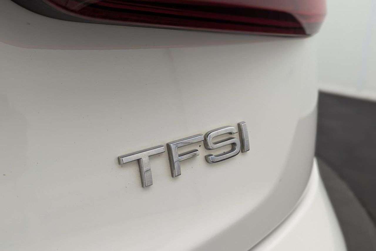 null AUDI Q3 null AUDI Q3