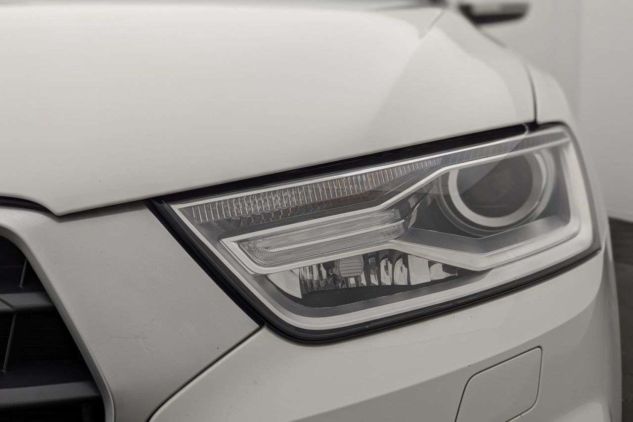 null AUDI Q3 null AUDI Q3