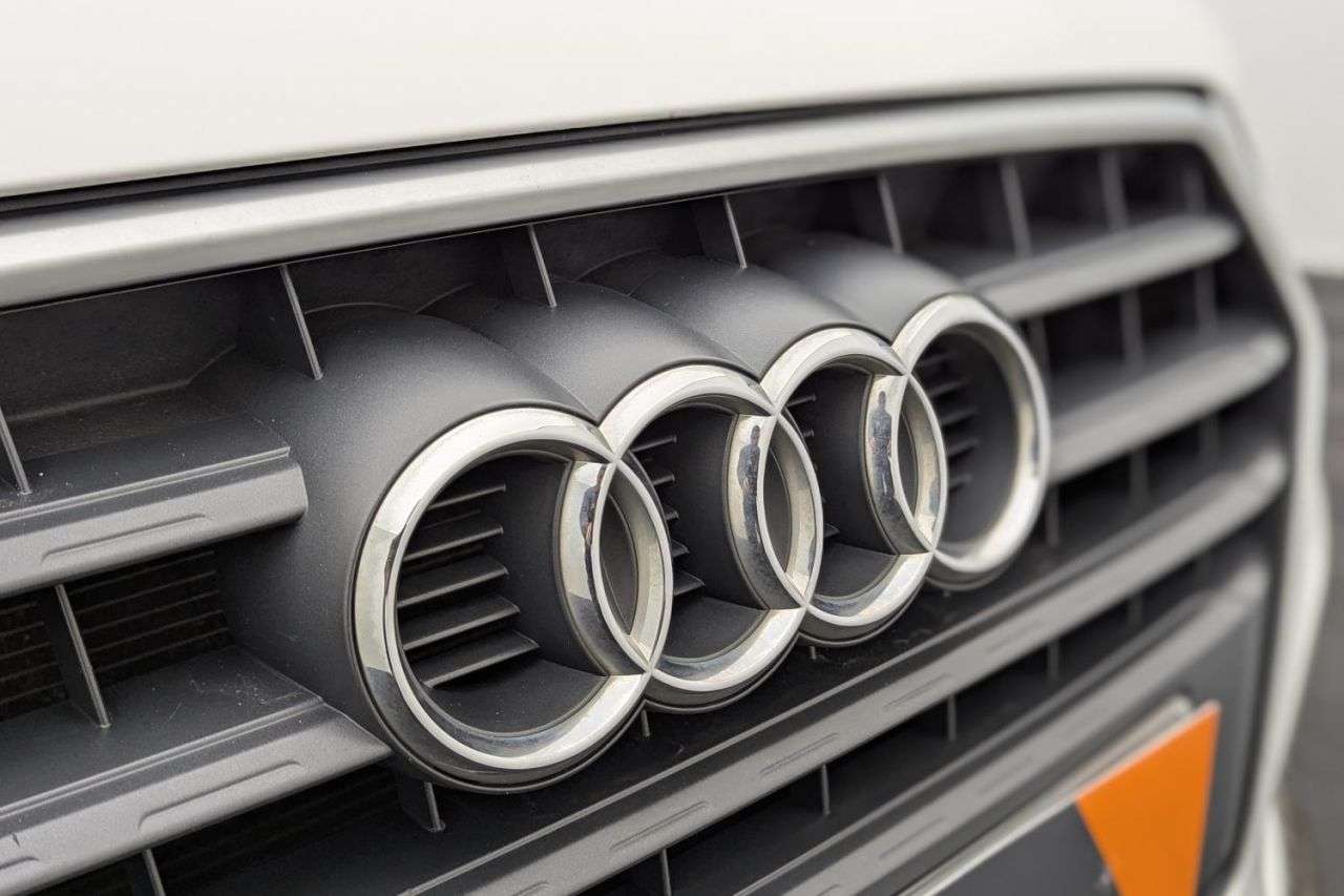 null AUDI Q3 null AUDI Q3