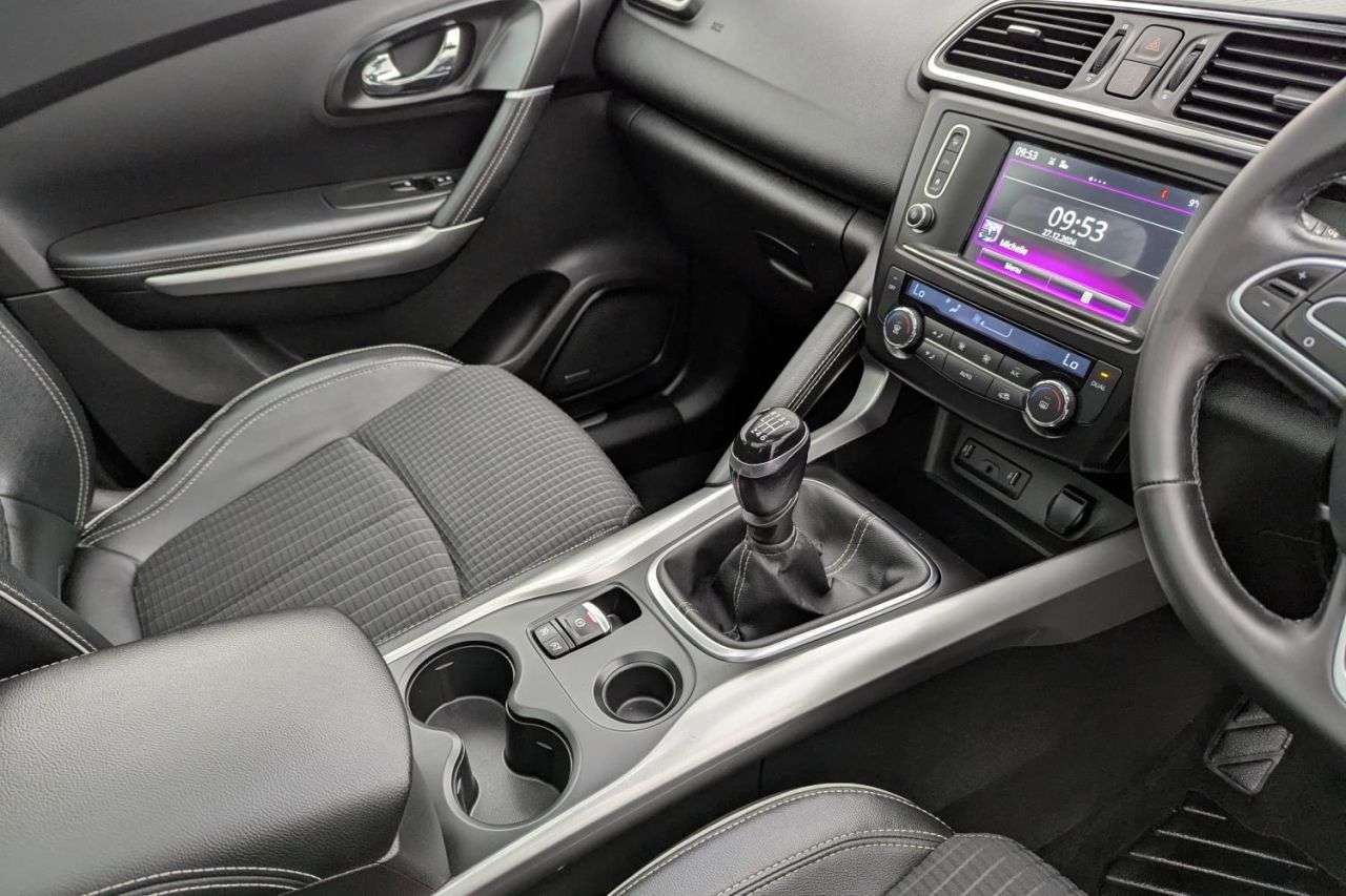 2017 RENAULT KADJAR 2017 RENAULT KADJAR