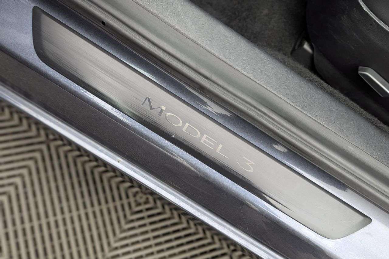 2020 TESLA MODEL 3 2020 TESLA MODEL 3