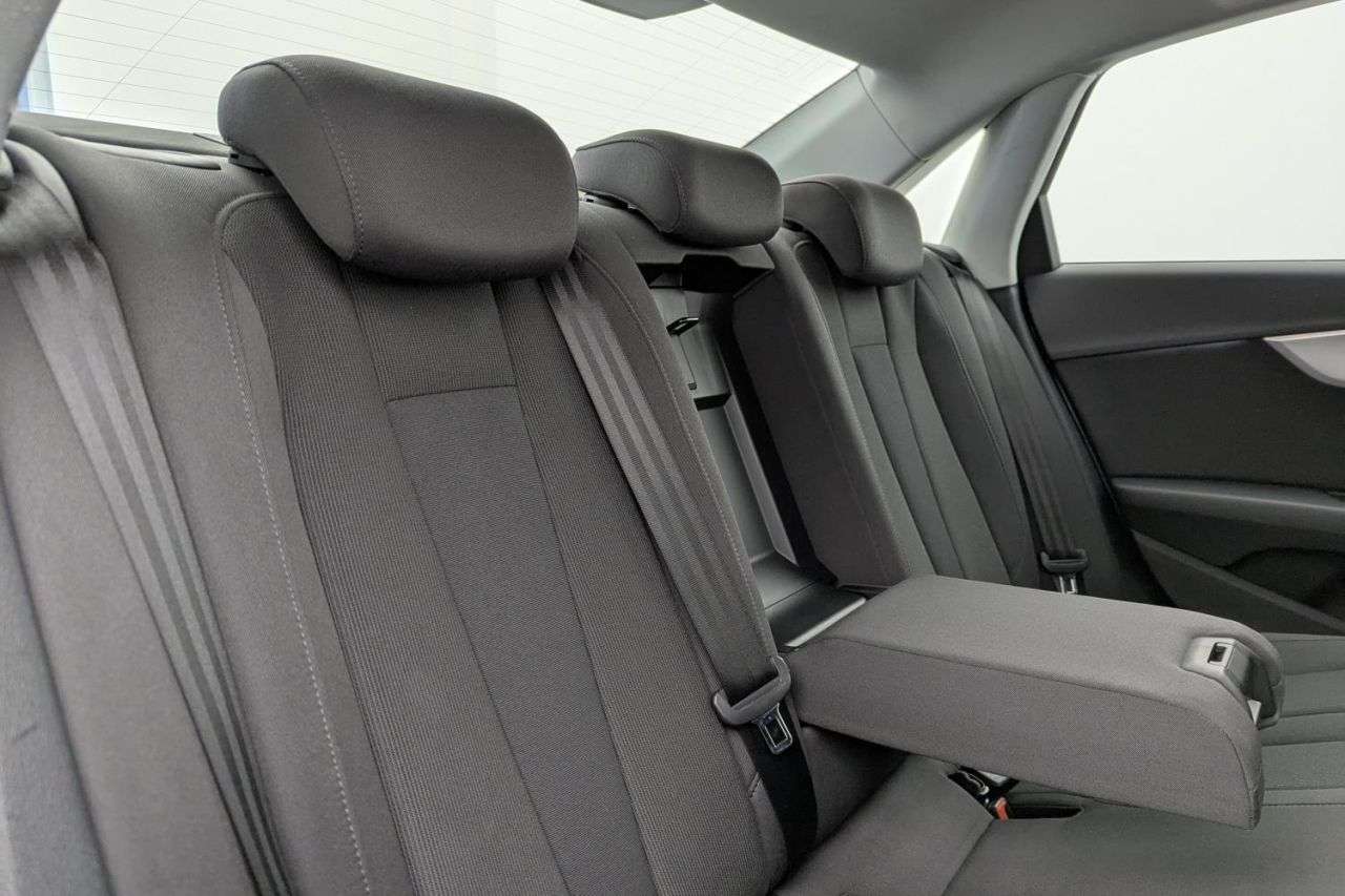 2016 AUDI A4 2016 AUDI A4