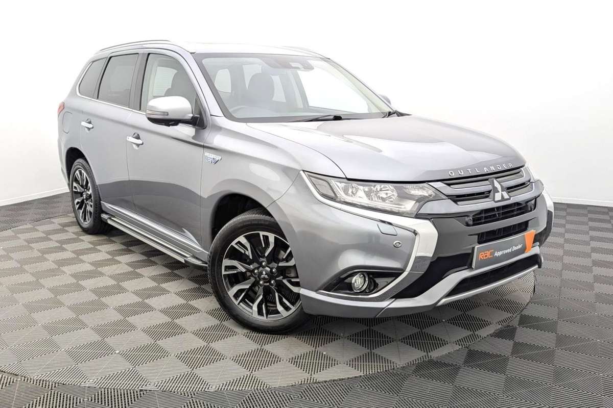 Check out this Mitsubishi Outlander 2017 Hybrid Electric Automatic