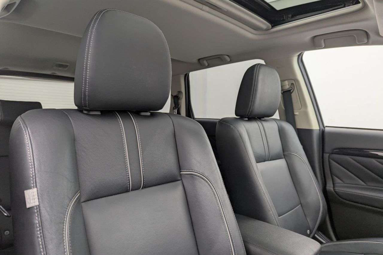 2017 MITSUBISHI OUTLANDER 2017 MITSUBISHI OUTLANDER