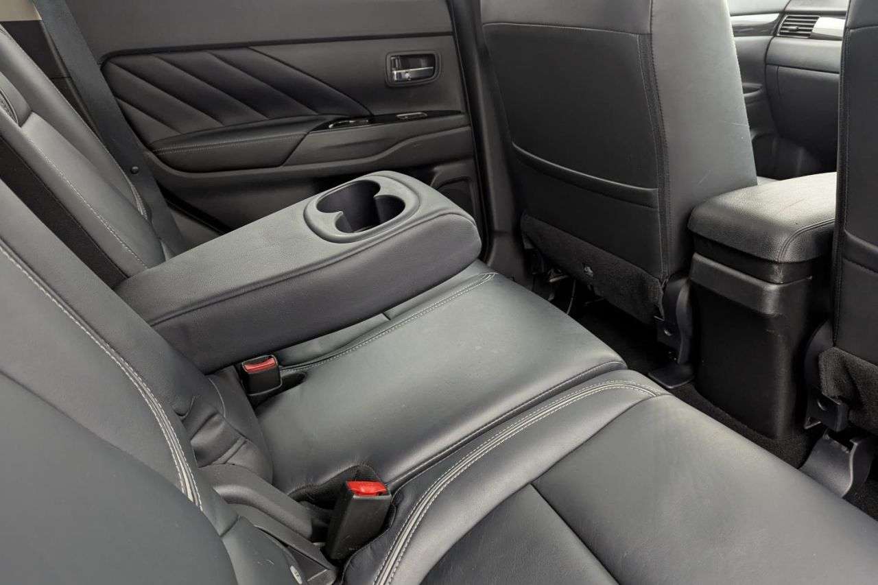 2017 MITSUBISHI OUTLANDER 2017 MITSUBISHI OUTLANDER