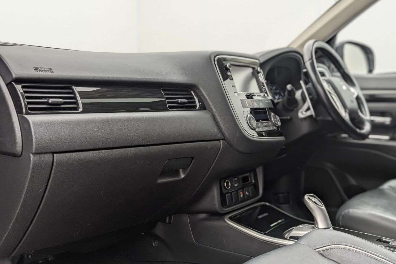 2017 MITSUBISHI OUTLANDER 2017 MITSUBISHI OUTLANDER