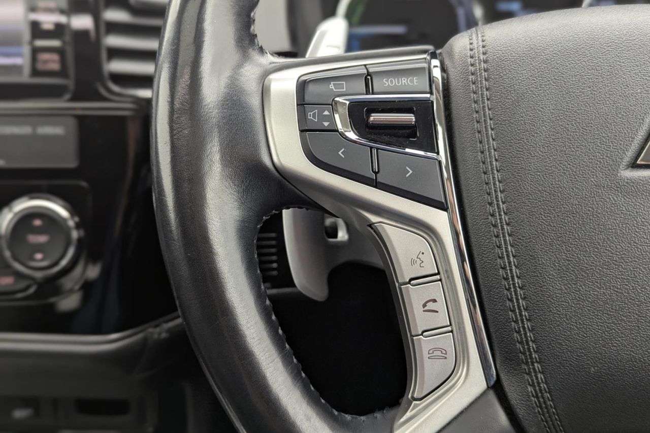 2017 MITSUBISHI OUTLANDER 2017 MITSUBISHI OUTLANDER