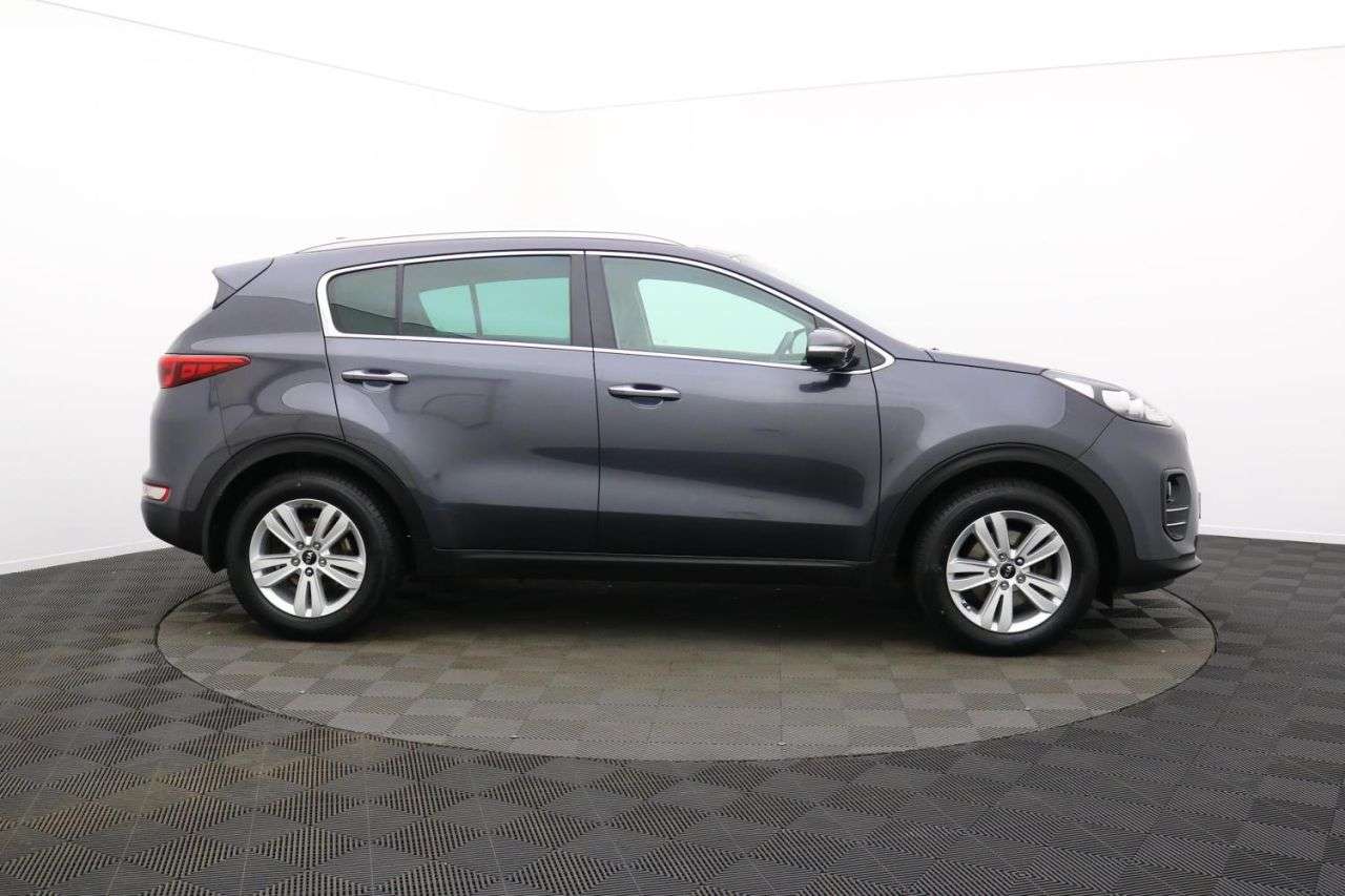 A 2017 KIA SPORTAGE 1.7 CRDi 2 SUV 5dr Diesel Manual Euro 6 (s/s) (114 bhp) Award Winning 5 Sta A 2017 KIA SPORTAGE 1.7 CRDi 2 SUV 5dr Diesel Manual Euro 6 (s/s) (114 bhp) Award Winning 5 Sta
