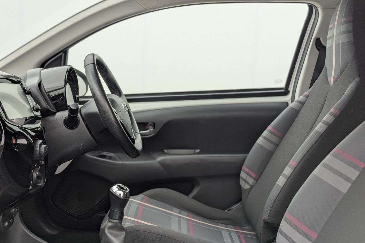 2016 PEUGEOT 108 2016 PEUGEOT 108