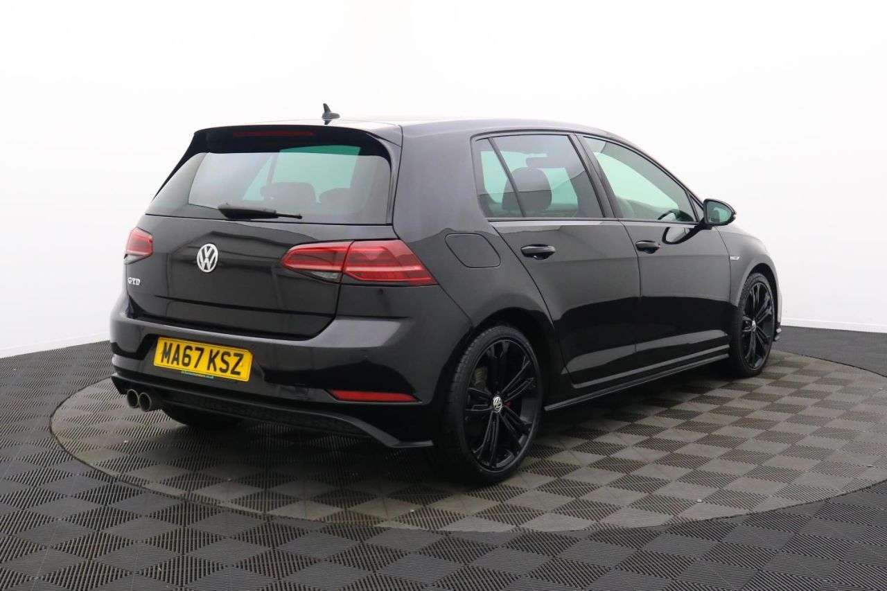2017 VOLKSWAGEN GOLF 2017 VOLKSWAGEN GOLF