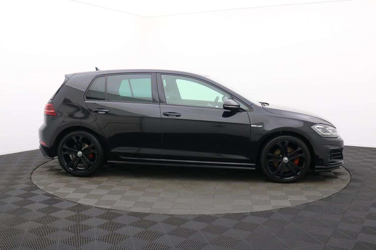 A 2017 VOLKSWAGEN GOLF 2.0 TDI GTD Hatchback 5dr Diesel DSG Euro 6 (s/s) (184 ps) Award Winning 5 A 2017 VOLKSWAGEN GOLF 2.0 TDI GTD Hatchback 5dr Diesel DSG Euro 6 (s/s) (184 ps) Award Winning 5