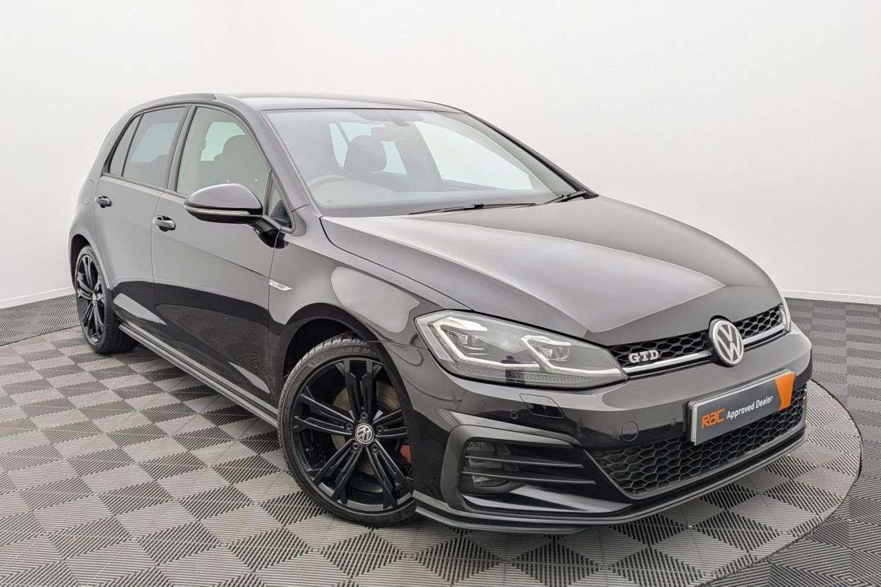 A 2017 VOLKSWAGEN GOLF 2.0 TDI GTD Hatchback 5dr Diesel DSG Euro 6 (s/s) (184 ps) Award Winning 5 A 2017 VOLKSWAGEN GOLF 2.0 TDI GTD Hatchback 5dr Diesel DSG Euro 6 (s/s) (184 ps) Award Winning 5