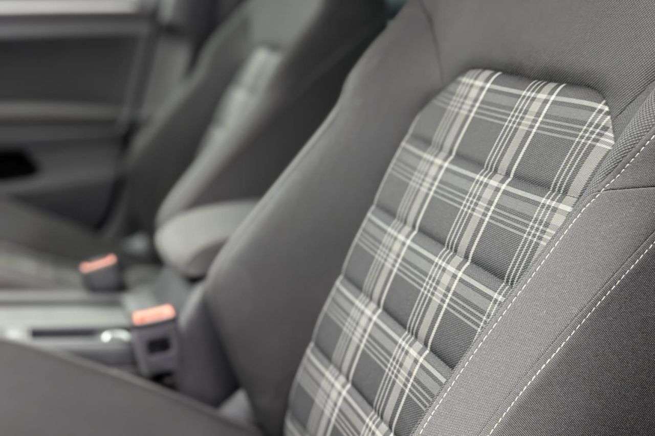 2017 VOLKSWAGEN GOLF 2017 VOLKSWAGEN GOLF