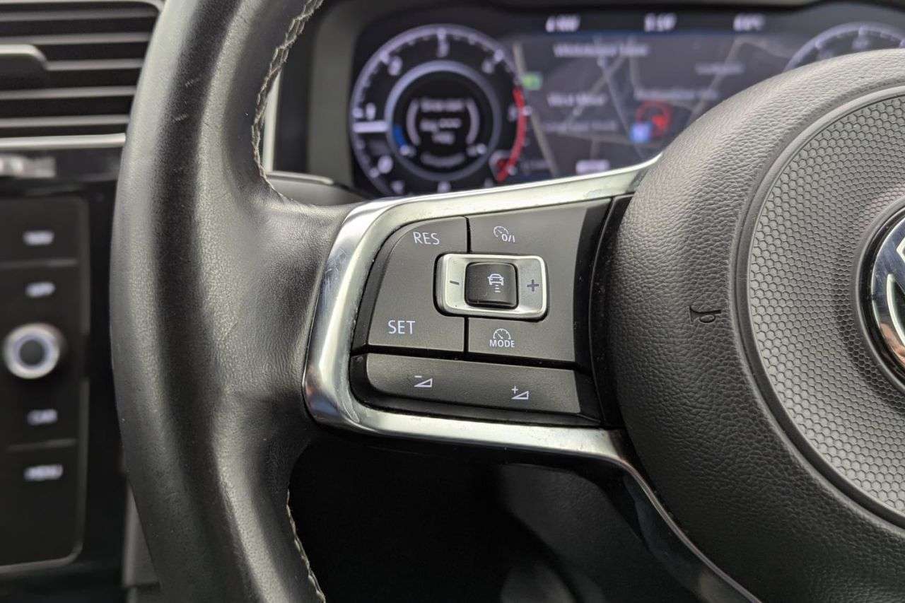 2017 VOLKSWAGEN GOLF 2017 VOLKSWAGEN GOLF