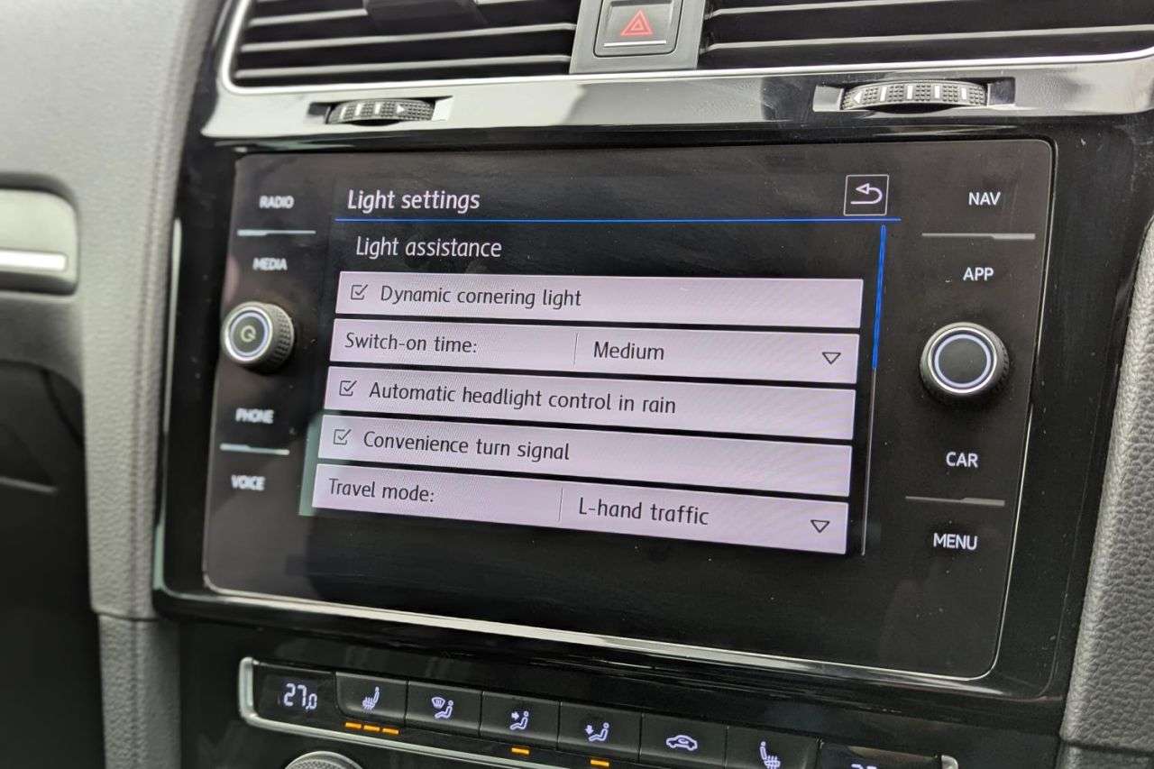 2017 VOLKSWAGEN GOLF 2017 VOLKSWAGEN GOLF