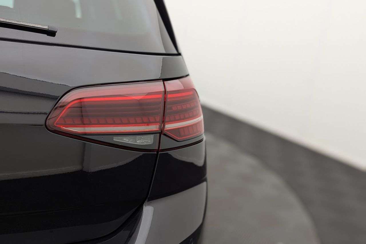 2017 VOLKSWAGEN GOLF 2017 VOLKSWAGEN GOLF