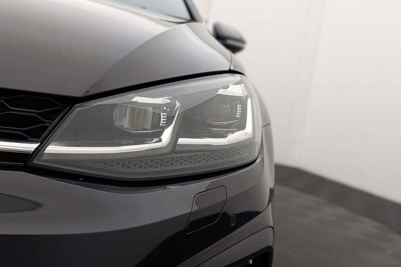 2017 VOLKSWAGEN GOLF 2017 VOLKSWAGEN GOLF