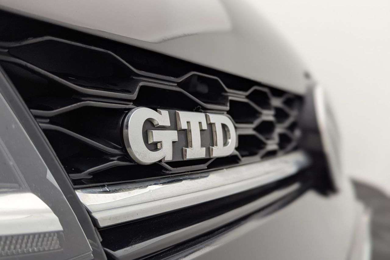 2017 VOLKSWAGEN GOLF 2017 VOLKSWAGEN GOLF