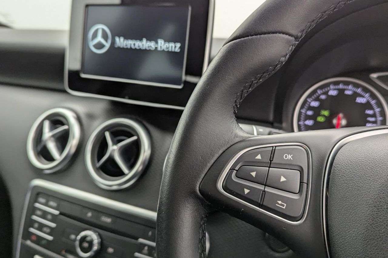 2016 MERCEDES-BENZ A-CLASS 2016 MERCEDES-BENZ A-CLASS