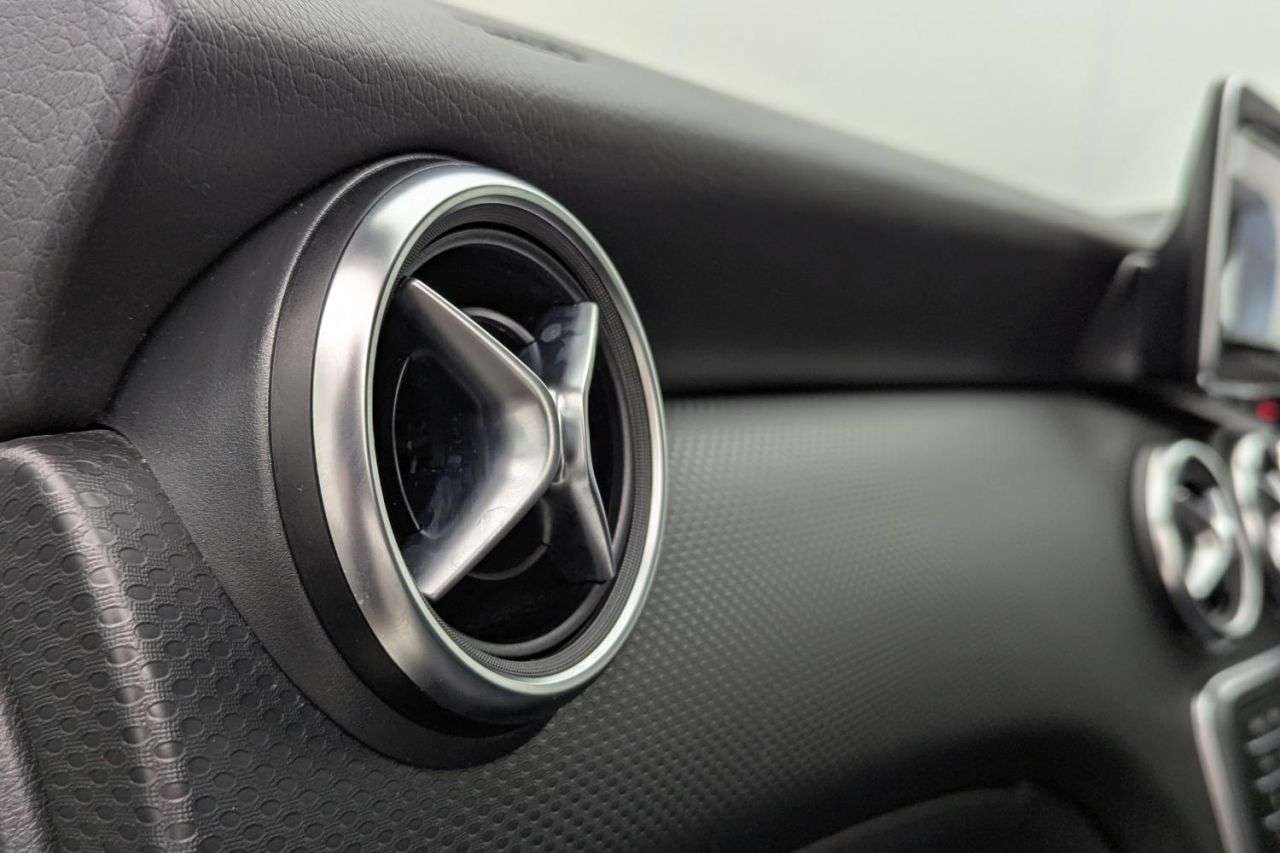 2016 MERCEDES-BENZ A-CLASS 2016 MERCEDES-BENZ A-CLASS