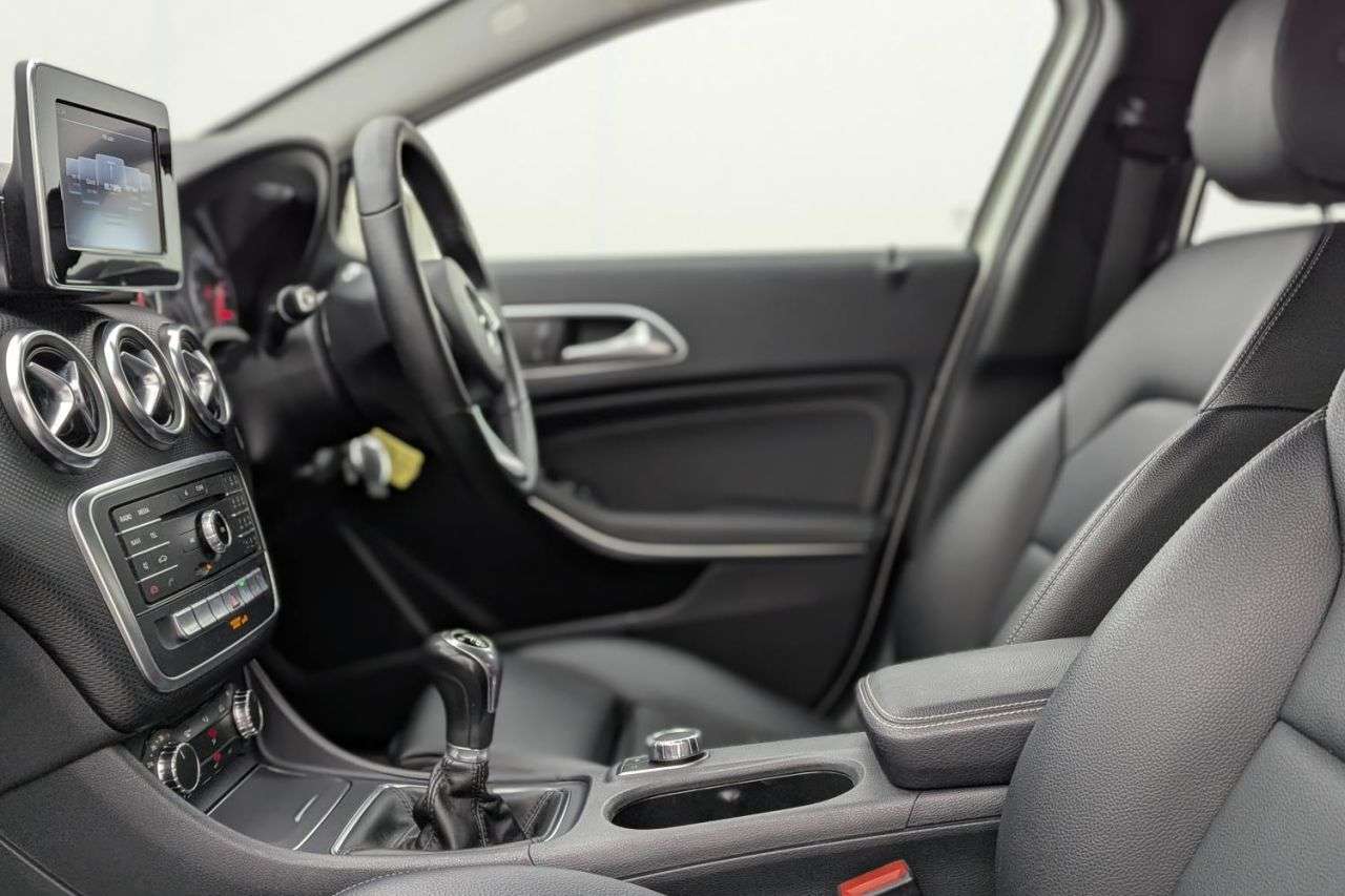 2016 MERCEDES-BENZ A-CLASS 2016 MERCEDES-BENZ A-CLASS