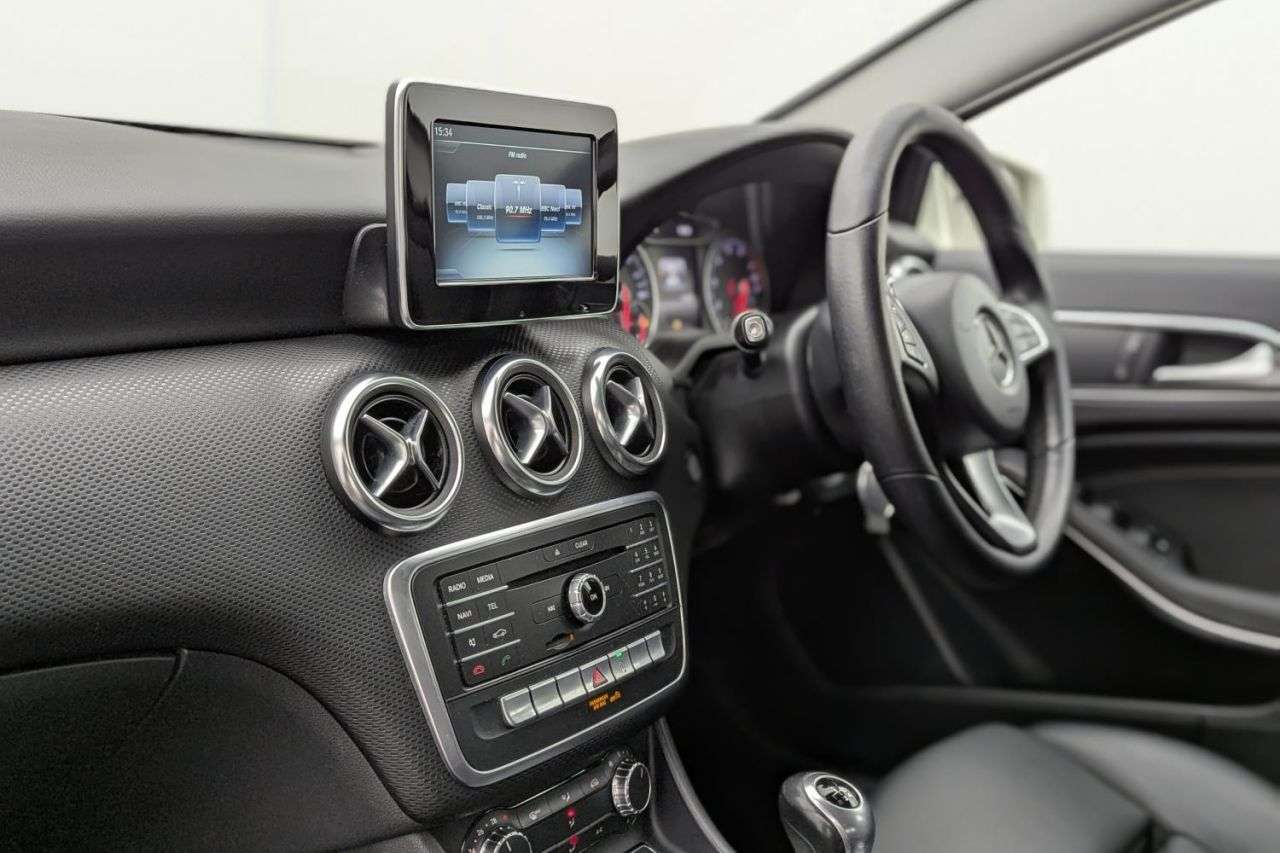 2016 MERCEDES-BENZ A-CLASS 2016 MERCEDES-BENZ A-CLASS