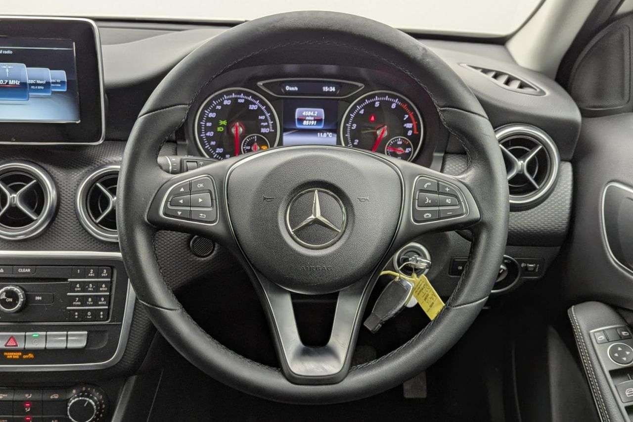 2016 MERCEDES-BENZ A-CLASS 2016 MERCEDES-BENZ A-CLASS