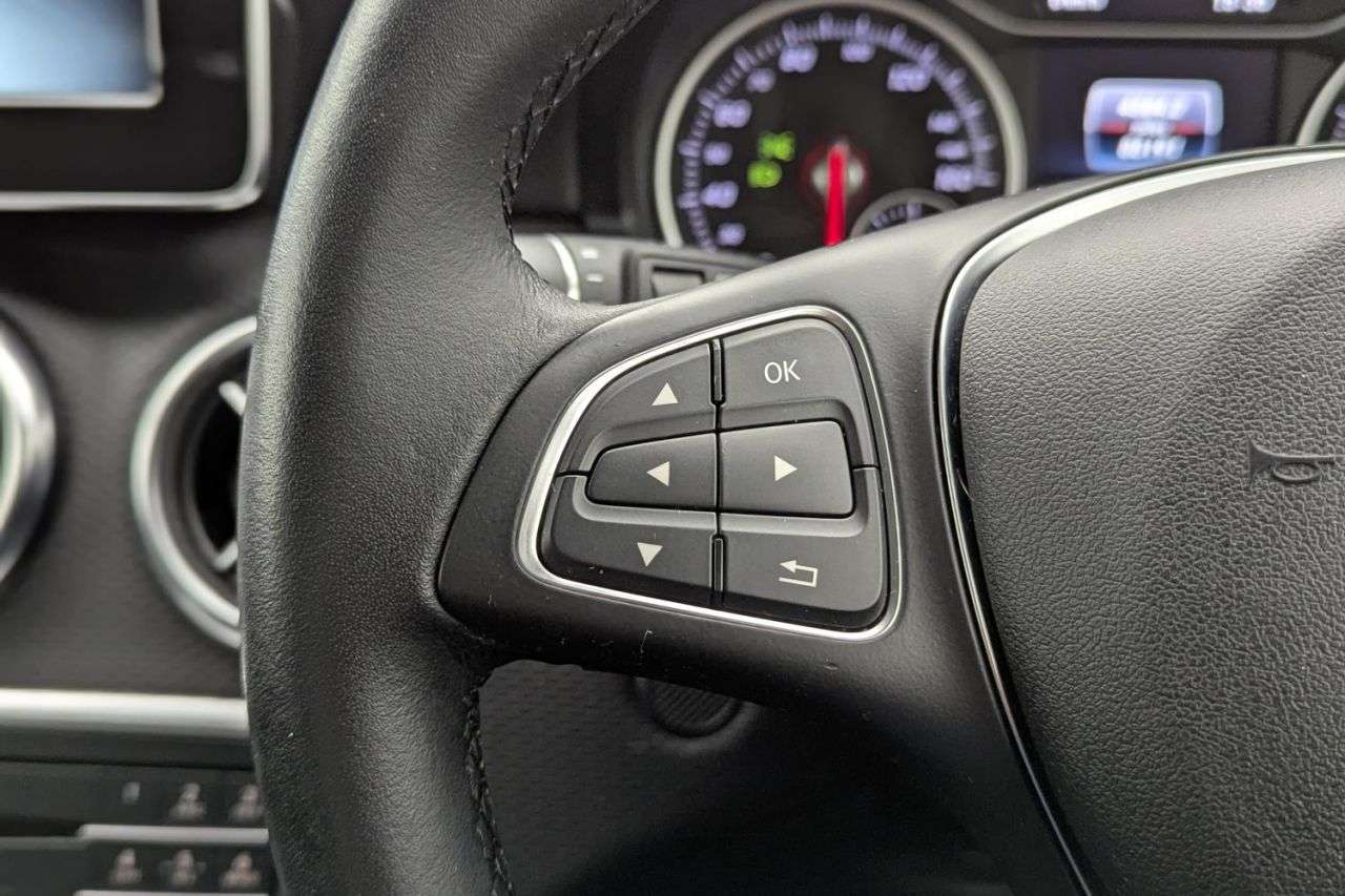 2016 MERCEDES-BENZ A-CLASS 2016 MERCEDES-BENZ A-CLASS