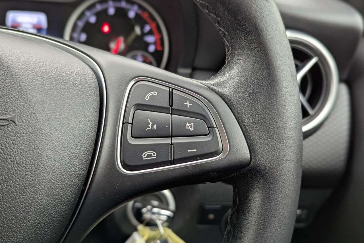 2016 MERCEDES-BENZ A-CLASS 2016 MERCEDES-BENZ A-CLASS