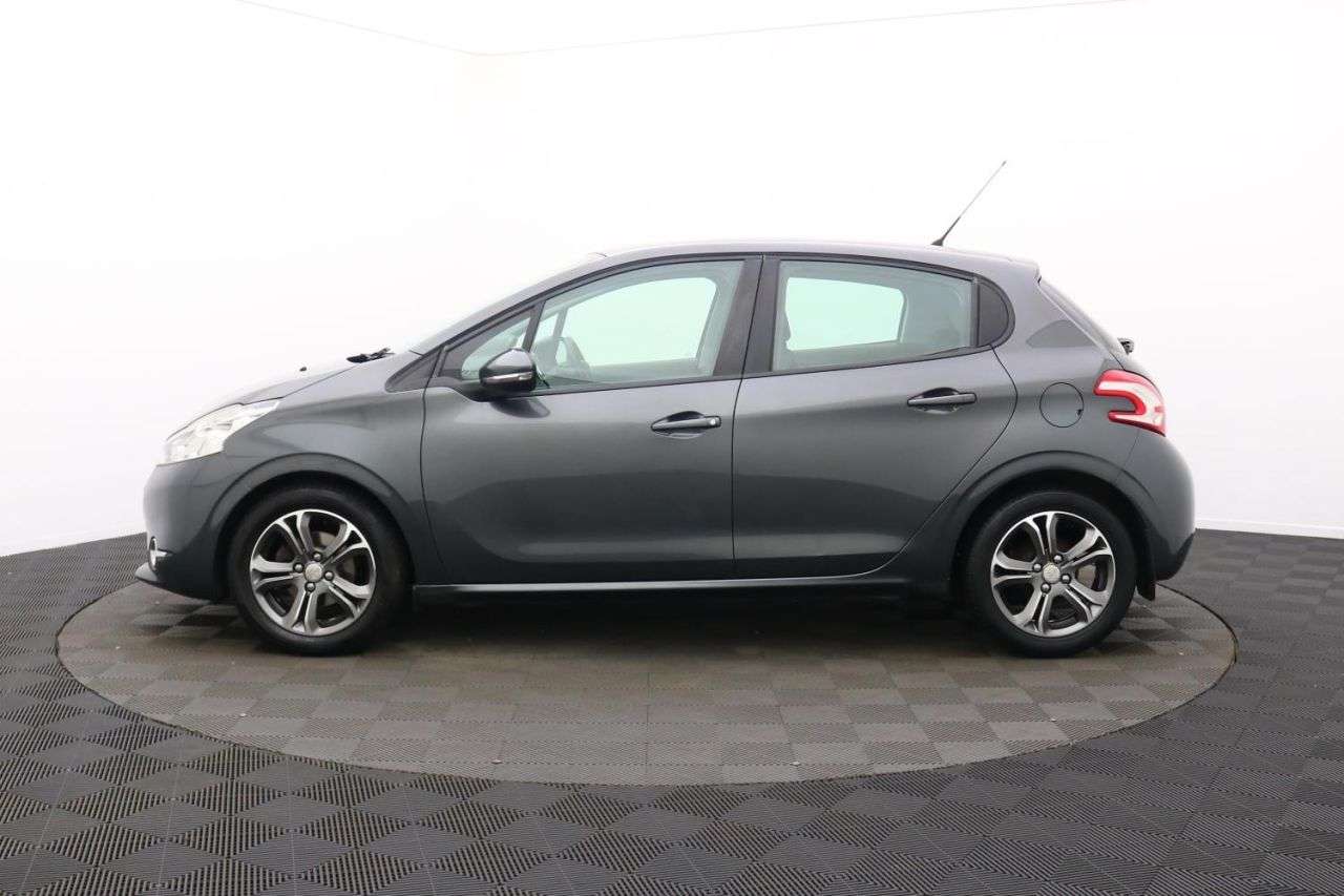 2012 PEUGEOT 208 2012 PEUGEOT 208