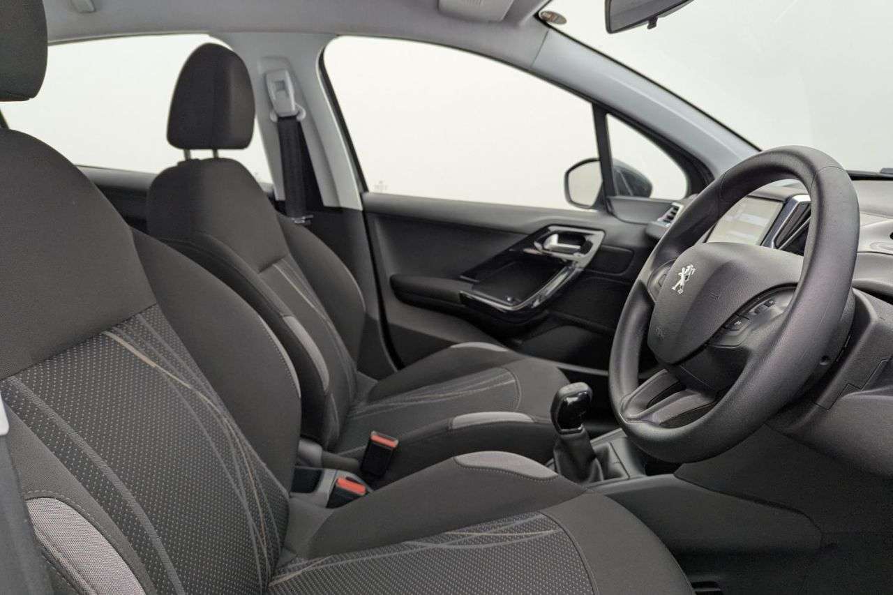 A 2012 PEUGEOT 208 1.2 VTi Active Hatchback 5dr Petrol Manual Euro 5 (82 ps) Award Winning 5 S A 2012 PEUGEOT 208 1.2 VTi Active Hatchback 5dr Petrol Manual Euro 5 (82 ps) Award Winning 5 S
