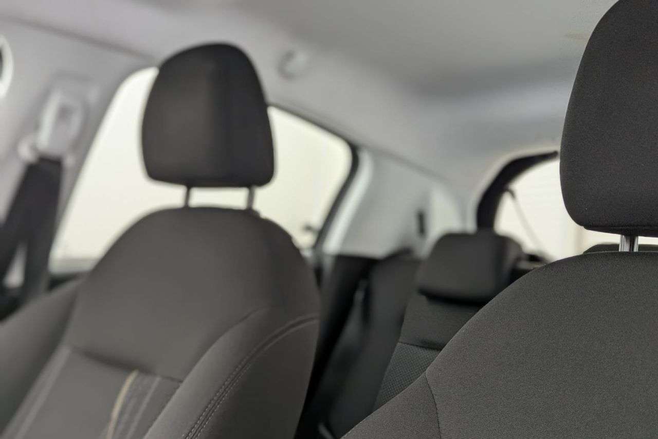 2012 PEUGEOT 208 2012 PEUGEOT 208