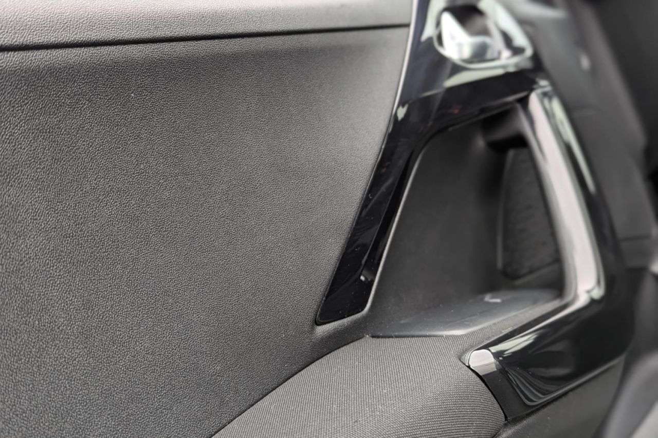 2012 PEUGEOT 208 2012 PEUGEOT 208