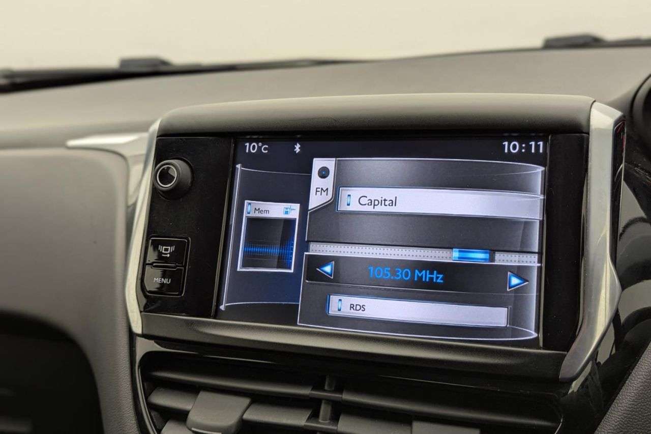 2012 PEUGEOT 208 2012 PEUGEOT 208