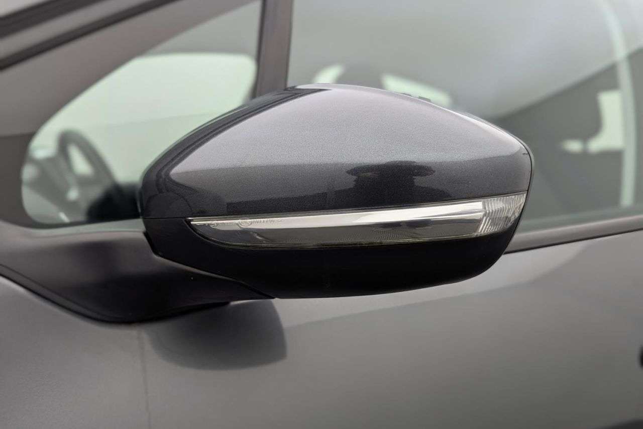 2012 PEUGEOT 208 2012 PEUGEOT 208