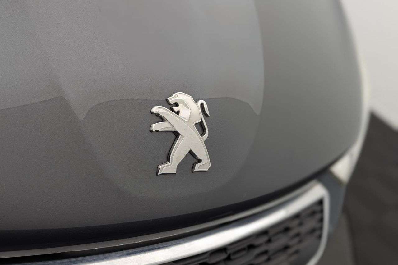 2012 PEUGEOT 208 2012 PEUGEOT 208