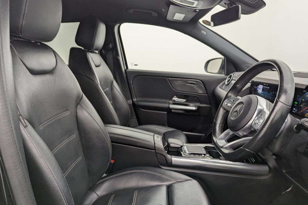 2021 MERCEDES-BENZ GLA 2021 MERCEDES-BENZ GLA