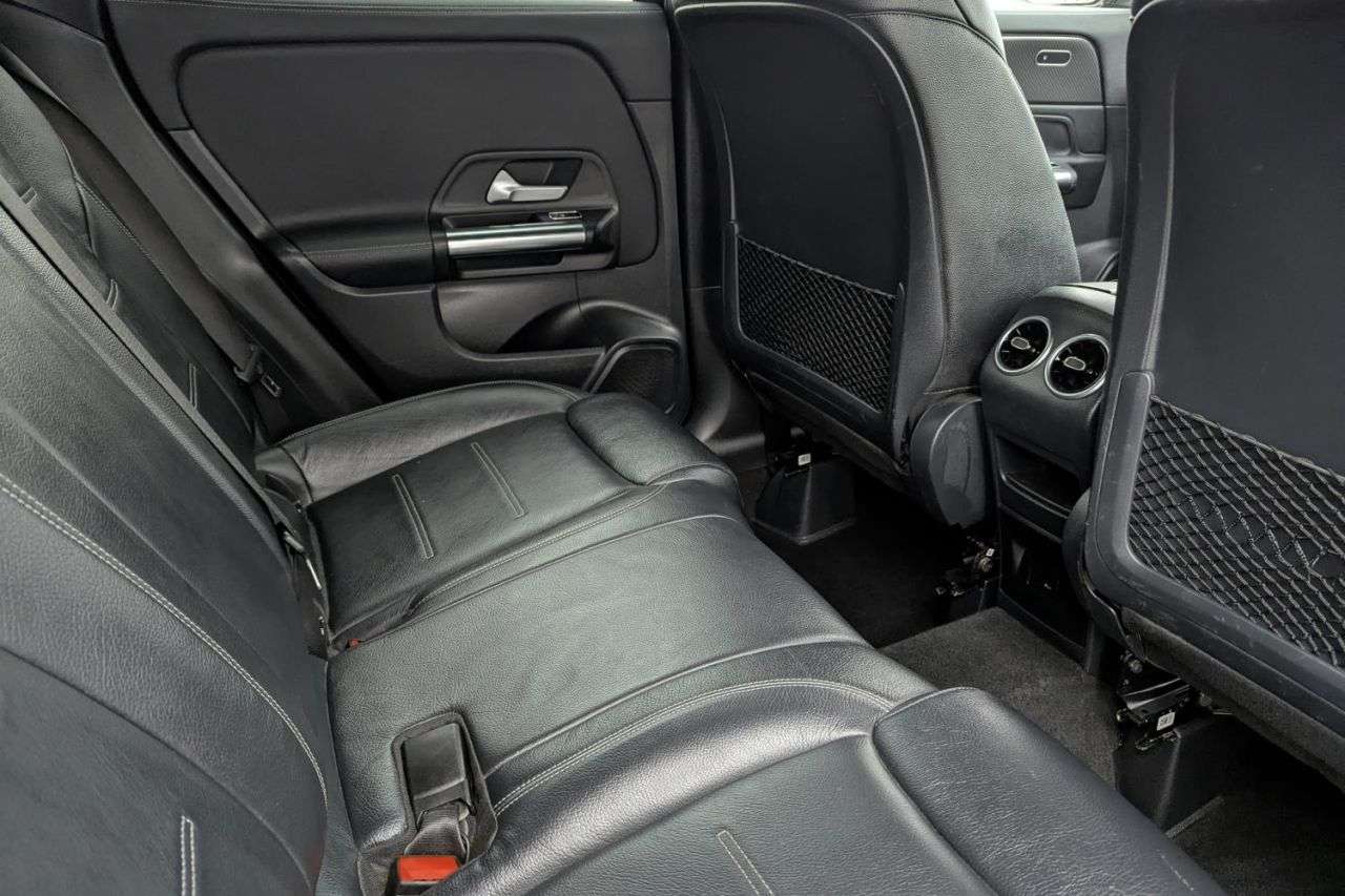 2021 MERCEDES-BENZ GLA 2021 MERCEDES-BENZ GLA