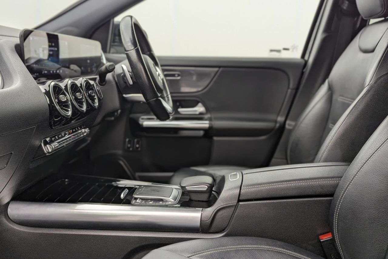 2021 MERCEDES-BENZ GLA 2021 MERCEDES-BENZ GLA