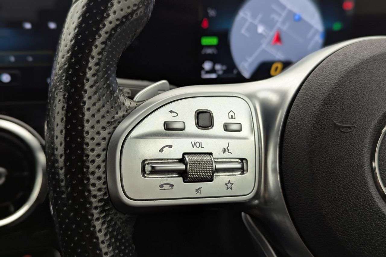 2021 MERCEDES-BENZ GLA 2021 MERCEDES-BENZ GLA