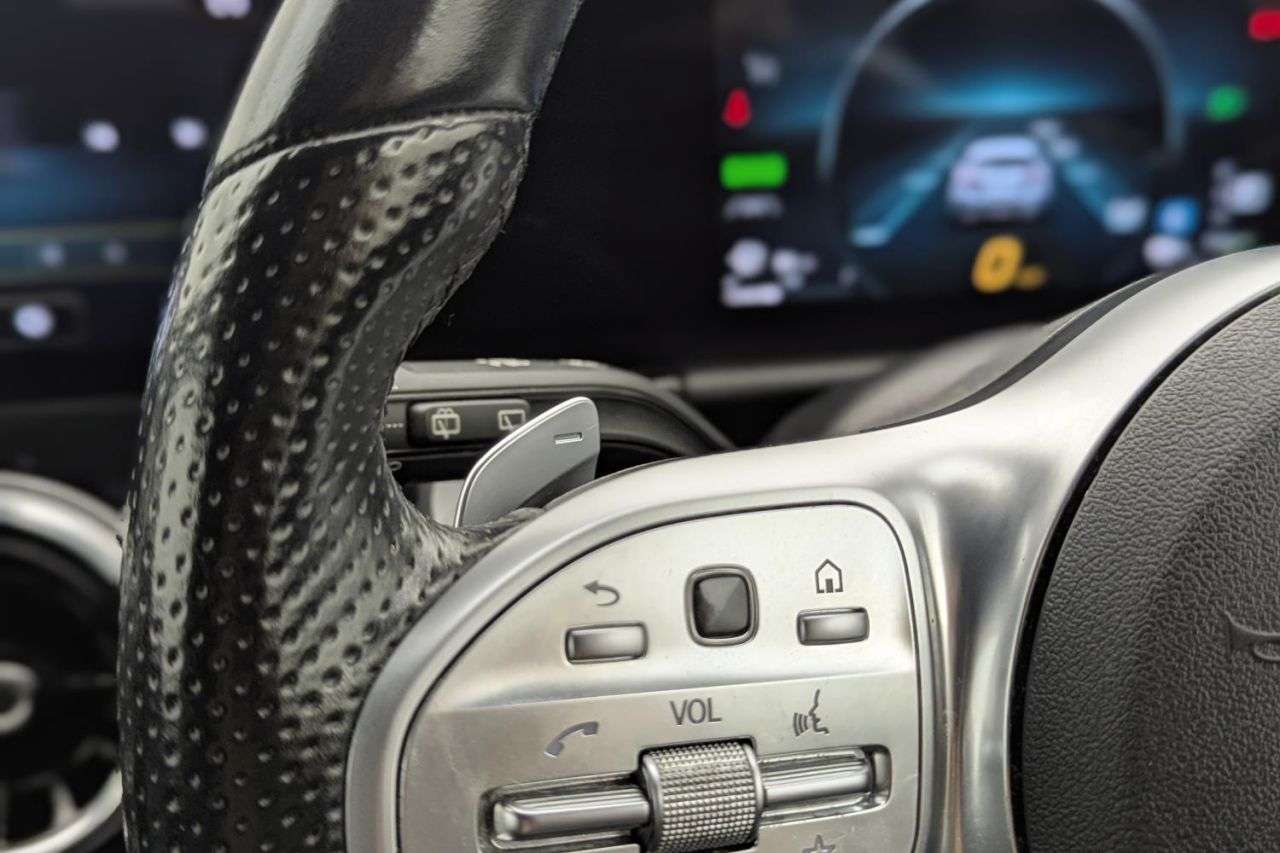 2021 MERCEDES-BENZ GLA 2021 MERCEDES-BENZ GLA