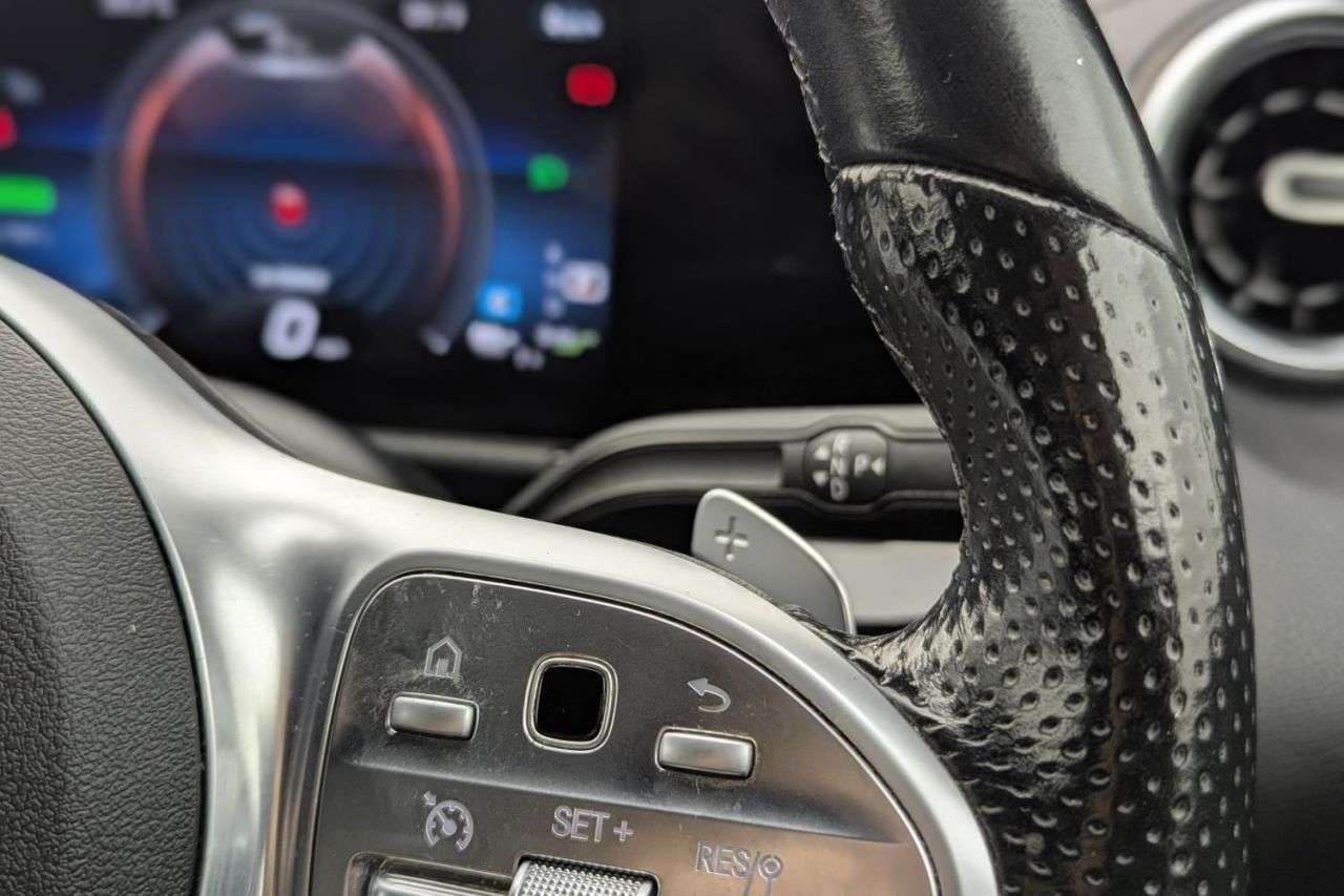 2021 MERCEDES-BENZ GLA 2021 MERCEDES-BENZ GLA