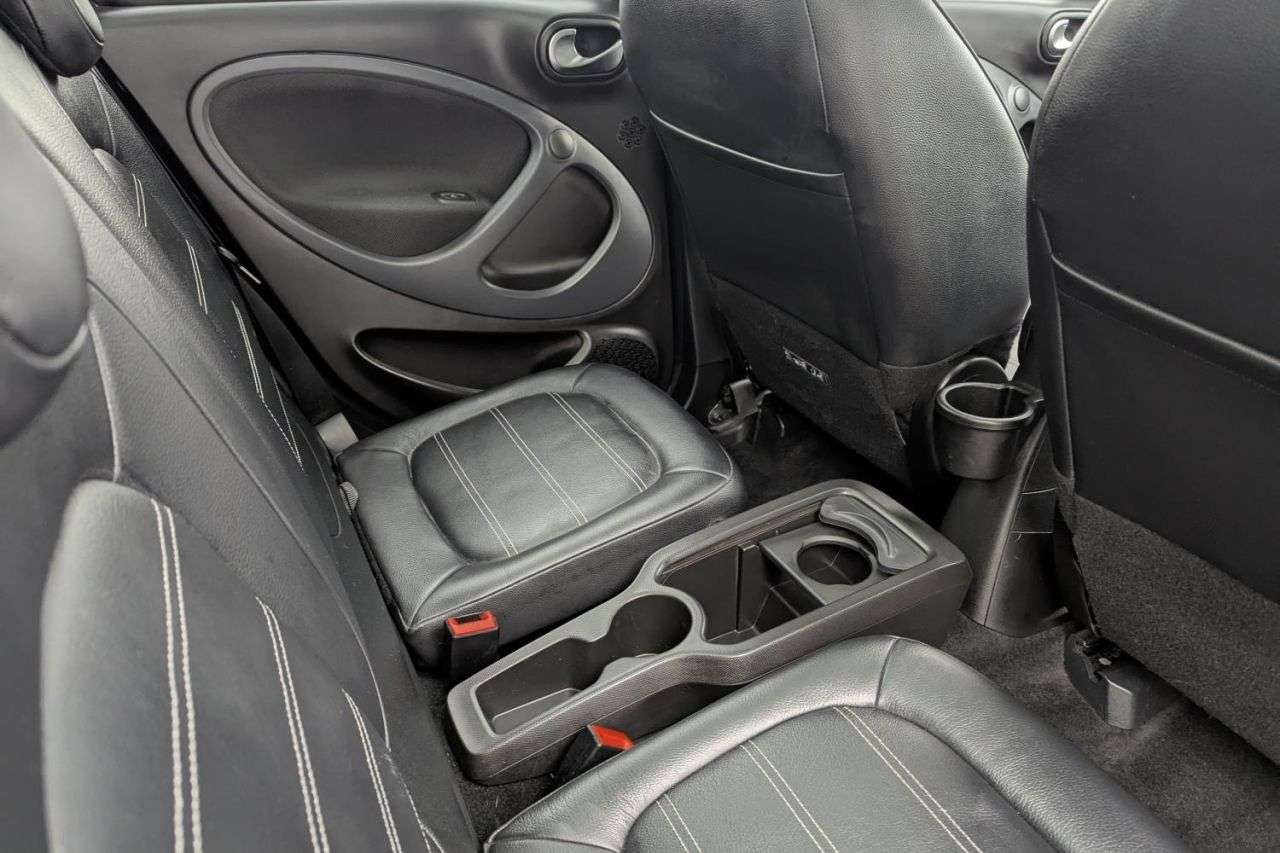 2022 SMART FORFOUR 2022 SMART FORFOUR