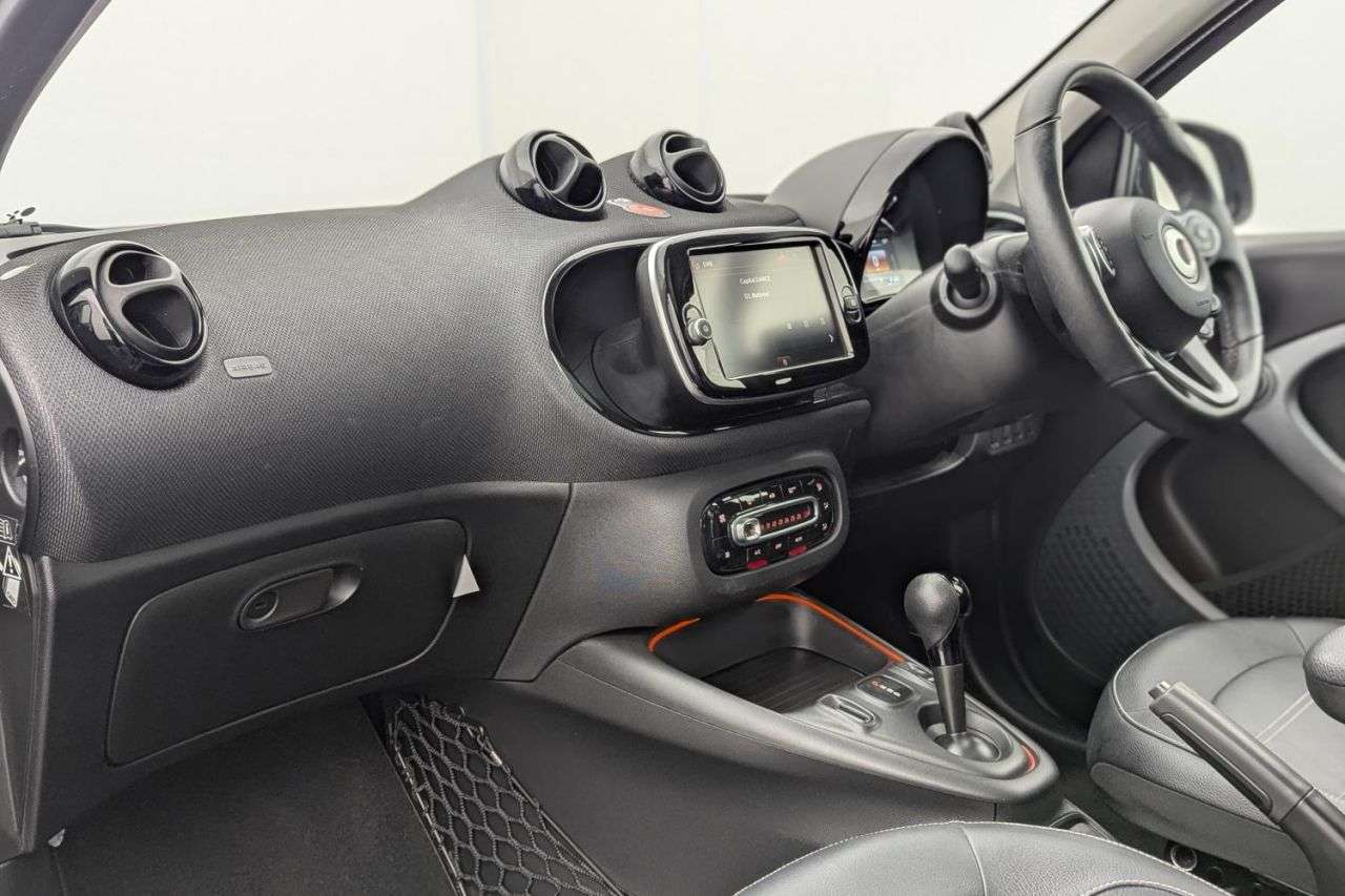 2022 SMART FORFOUR 2022 SMART FORFOUR