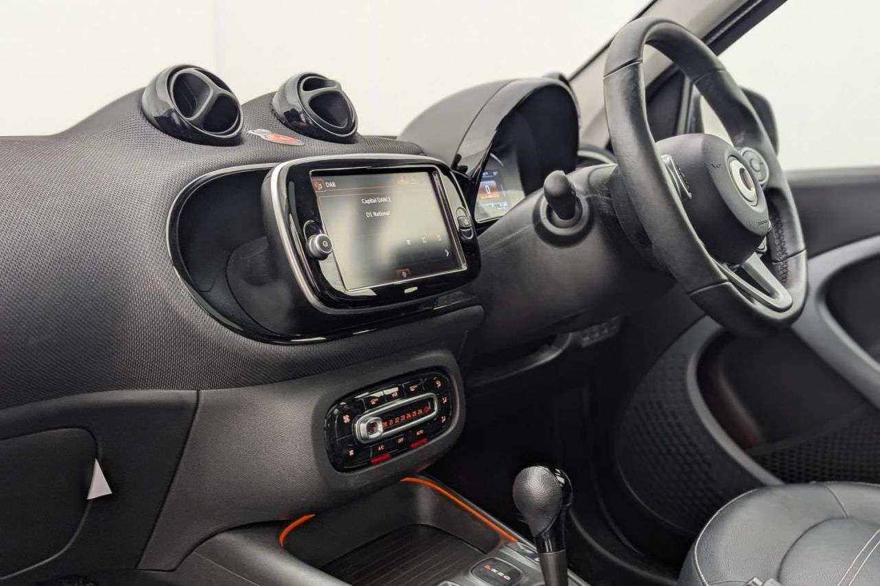 2022 SMART FORFOUR 2022 SMART FORFOUR