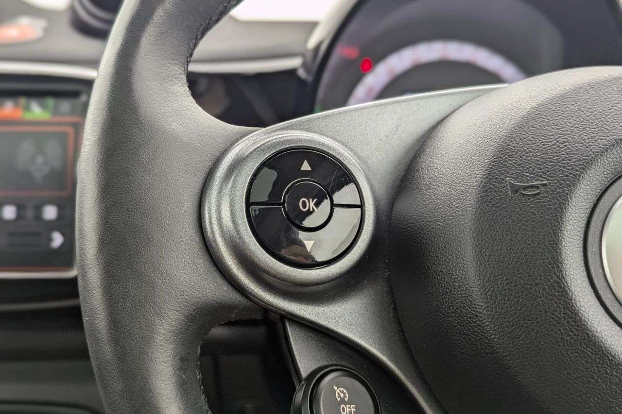 2022 SMART FORFOUR 2022 SMART FORFOUR