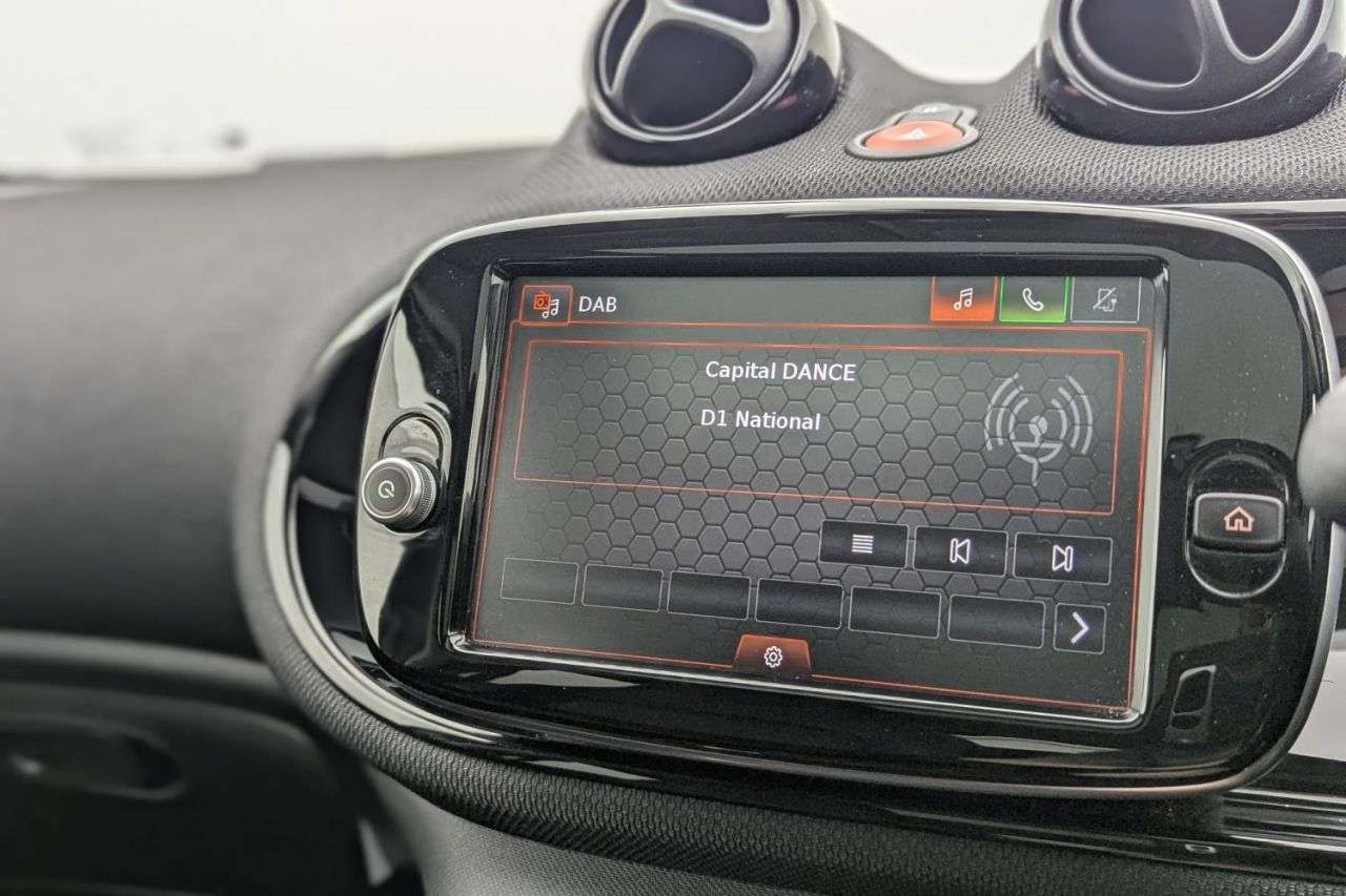 2022 SMART FORFOUR 2022 SMART FORFOUR