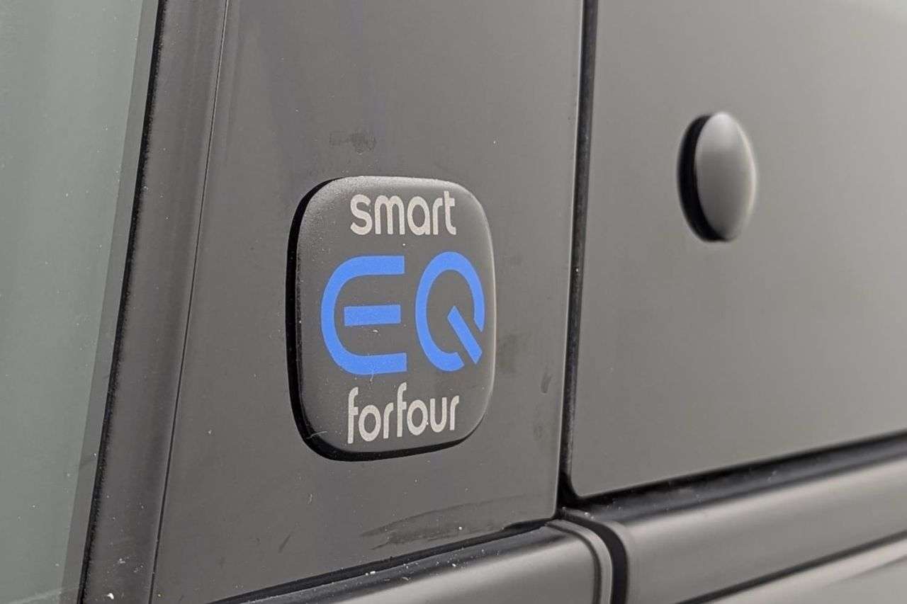 2022 SMART FORFOUR 2022 SMART FORFOUR