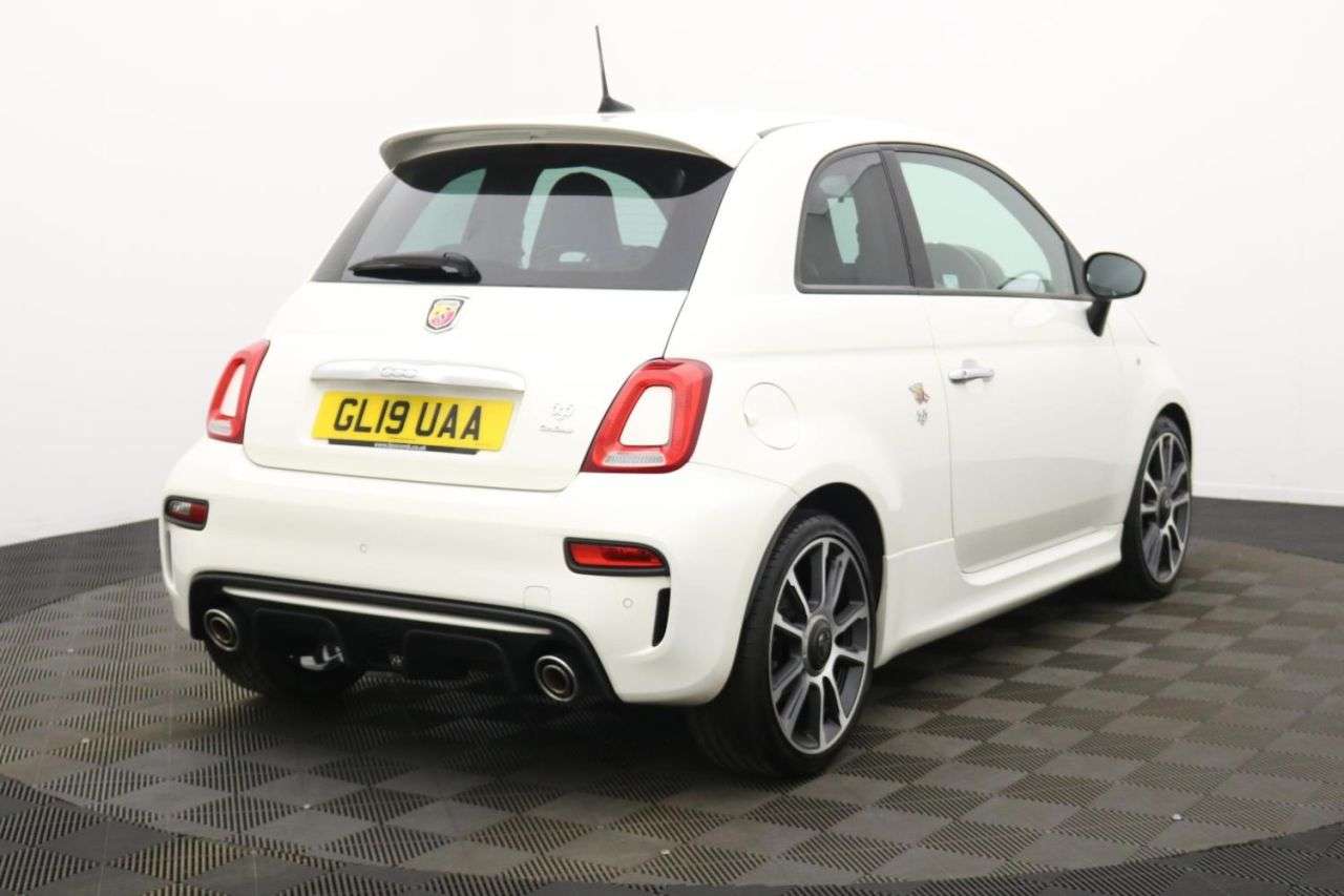 2019 ABARTH 595 2019 ABARTH 595