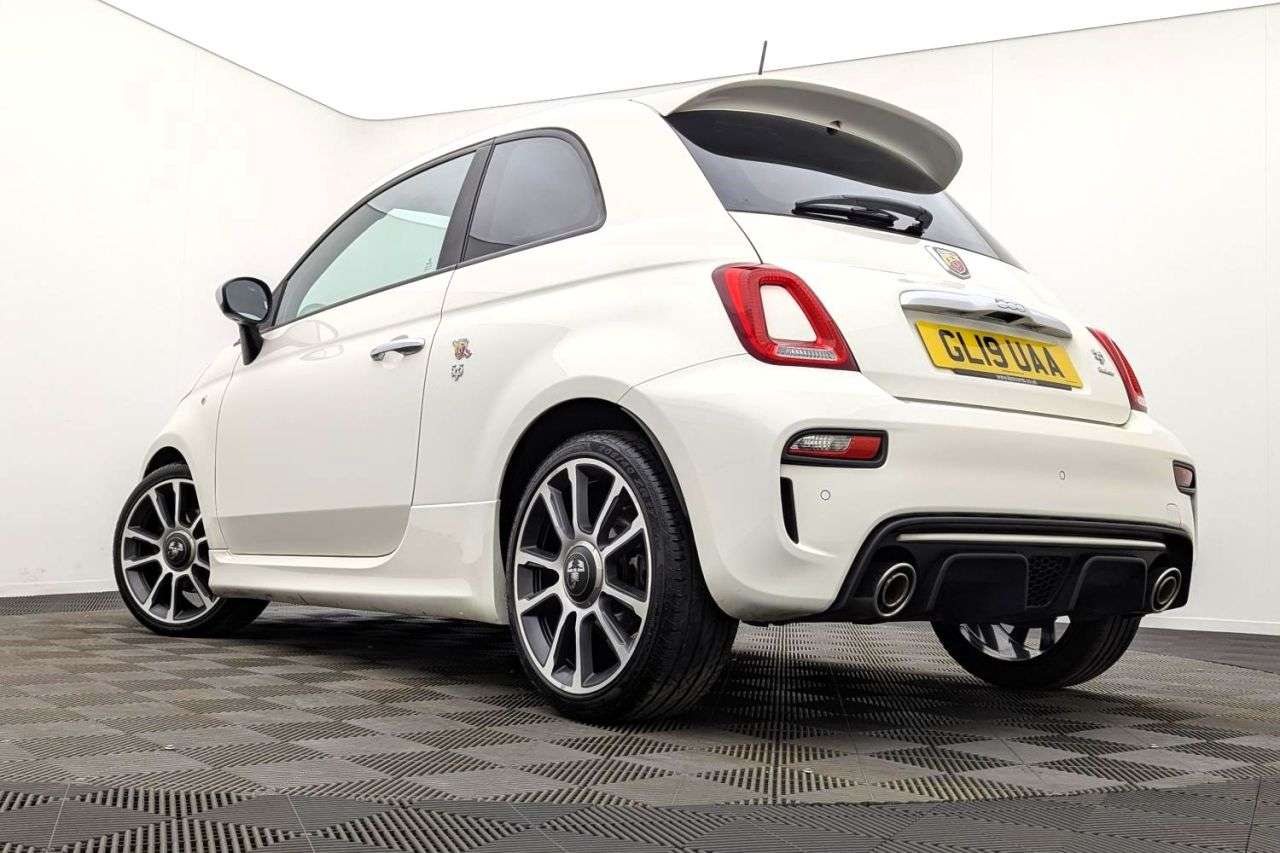 2019 ABARTH 595 2019 ABARTH 595
